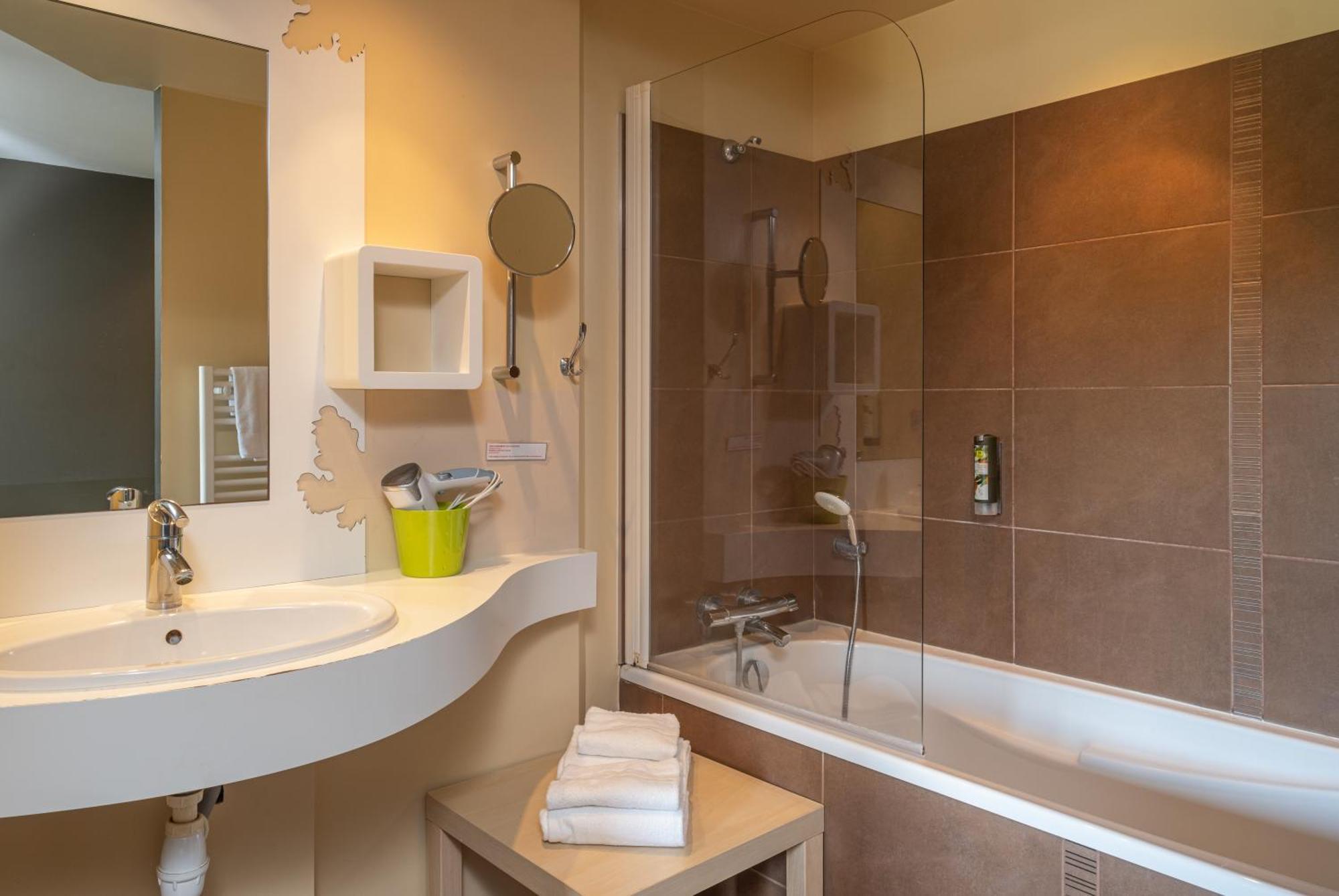 Logis Auberge De La Foret Le Gâvre Quarto foto