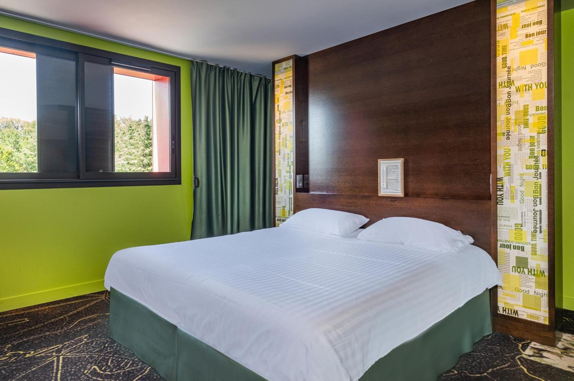 Logis Auberge De La Foret Le Gâvre Quarto foto